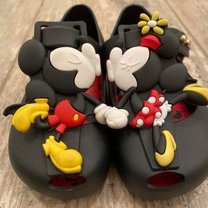 Mini Melissa size 7 girls minnie/mickey sandal